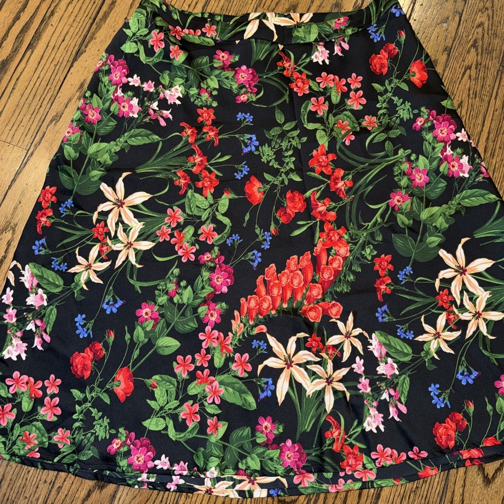 Liz Claiborne Women's Secret Garden‎ Black Floral A-Line Skirt Size 10 Lined